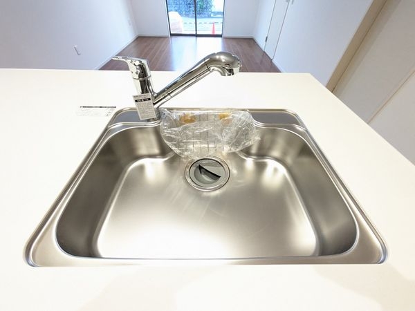 草津市平井６丁目　新築一戸建て　２期　２号棟