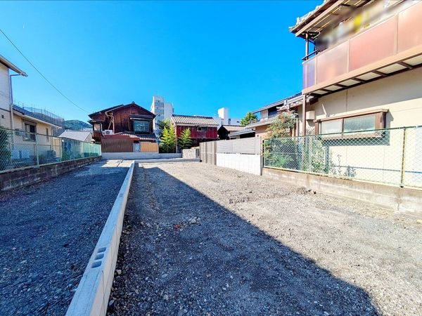 大津市長等３丁目　新築一戸建て　１期　２号棟