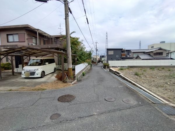 大津市坂本7丁目 新築一戸建て 第1期 2号棟(前面道路含む現地写真)