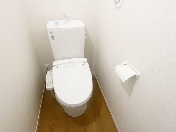 草津市上笠３丁目　新築一戸建て　１期　全３区画　２号棟