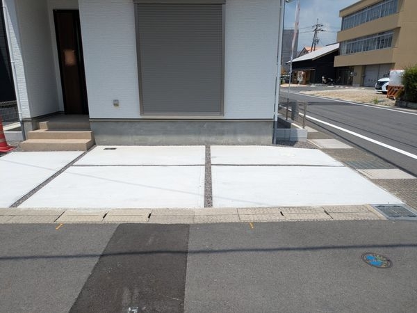草津市上笠３丁目　新築一戸建て　１期　全３区画　２号棟