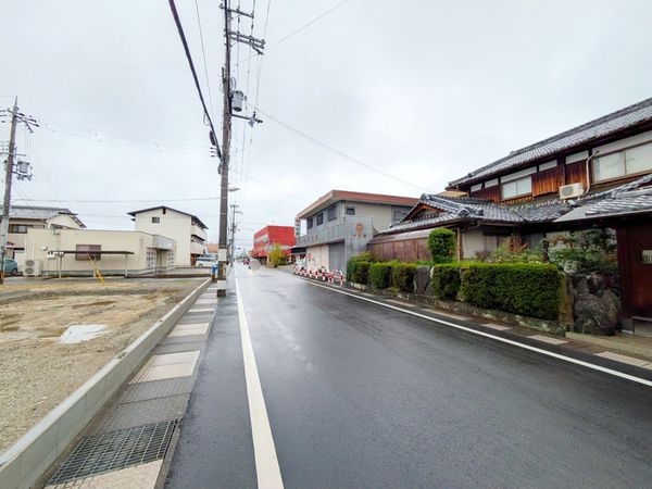 草津市上笠3丁目 新築一戸建て 1期 3号棟(前面道路含む現地写真)
