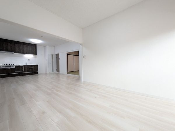 シャルマンコーポ草津 中古マンション(リビング)