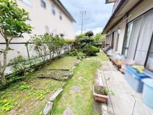 大津市瀬田6丁目の中古一戸建て(庭)