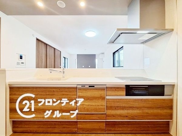 大津市中庄２丁目　新築一戸建て