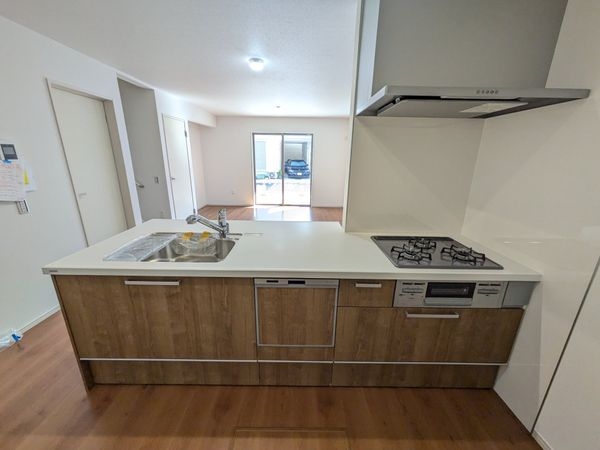 草津市草津町　新築一戸建て　２期　２号地