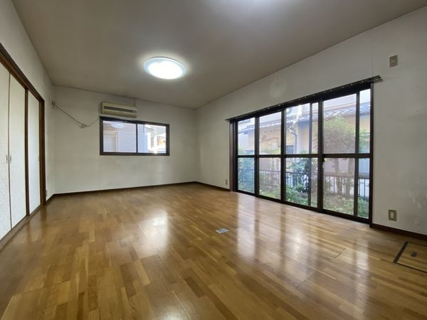 京都市伏見区深草大亀谷安信町の中古一戸建て