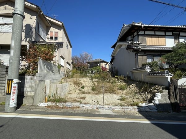 京都市伏見区桃山紅雪町　新築一戸建て　１期　全１区画
