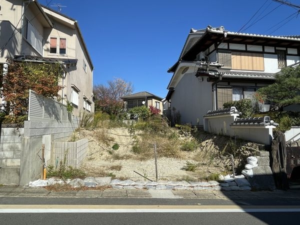 京都市伏見区桃山紅雪町　新築一戸建て　１期　全１区画