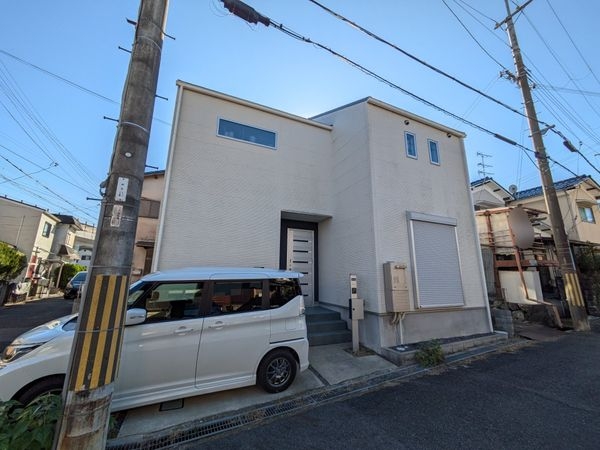 大津市二本松の中古一戸建て