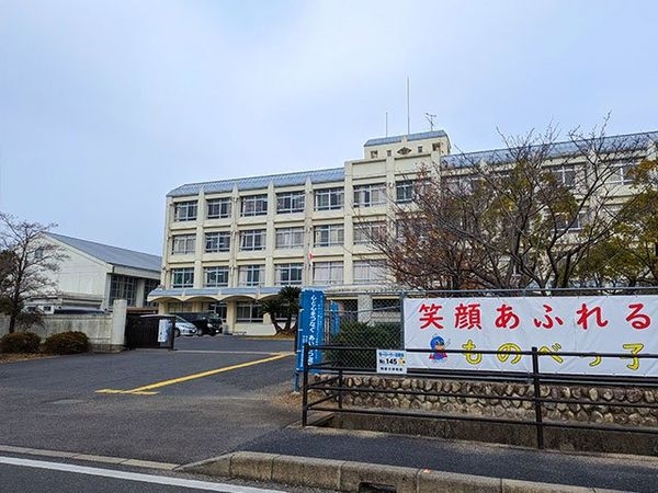 守山市焔魔堂町　新築一戸建て　４号地(守山市立物部小学校)