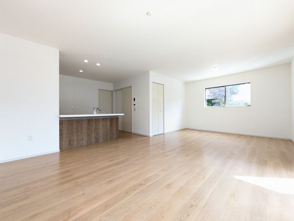 草津市草津４丁目　新築一戸建て　１期　全１区画