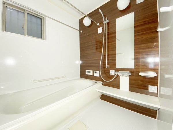 京都市伏見区羽束師菱川町　中古一戸建て