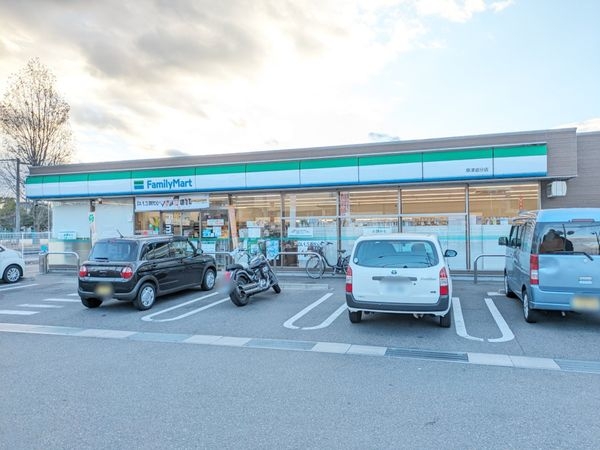 草津市東矢倉３丁目　新築一戸建て　１期　１号地(ファミリーマート草津追分店)