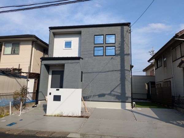 草津市橋岡町の中古一戸建て