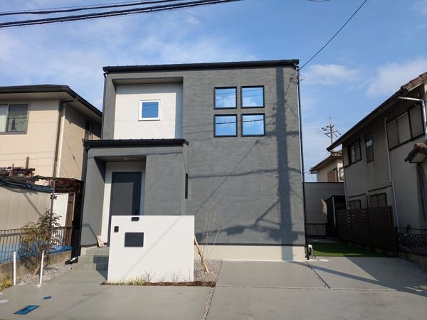 草津市橋岡町の中古一戸建て