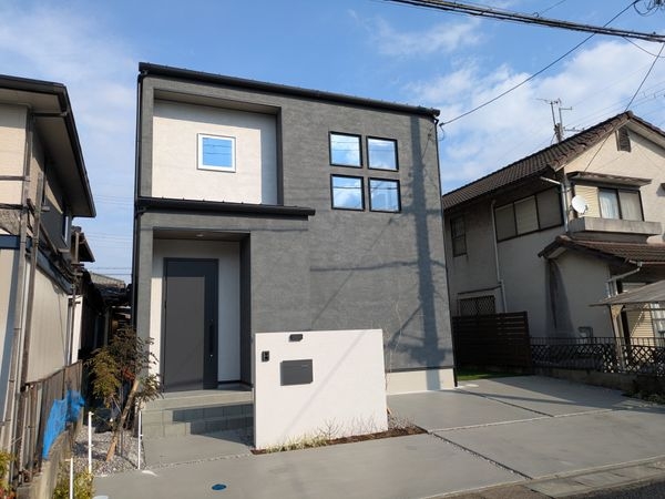 草津市橋岡町の中古一戸建て