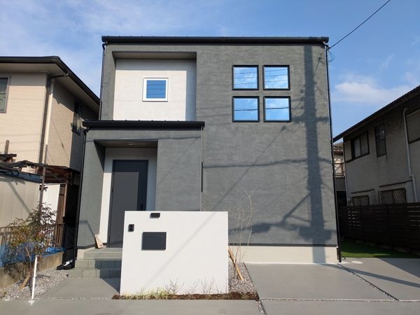 草津市橋岡町　新築一戸建て