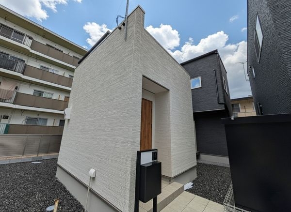 栗東市小柿１０丁目　新築一戸建て　１０号地