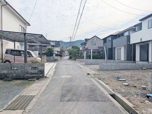 大津市千町２丁目　新築一戸建て　第１期　２号棟