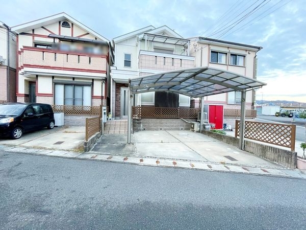 京都市山科区上花山桜谷の中古一戸建て