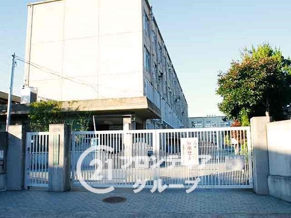 京都市伏見区竹田七瀬川町の中古一戸建て(京都市立竹田小学校)