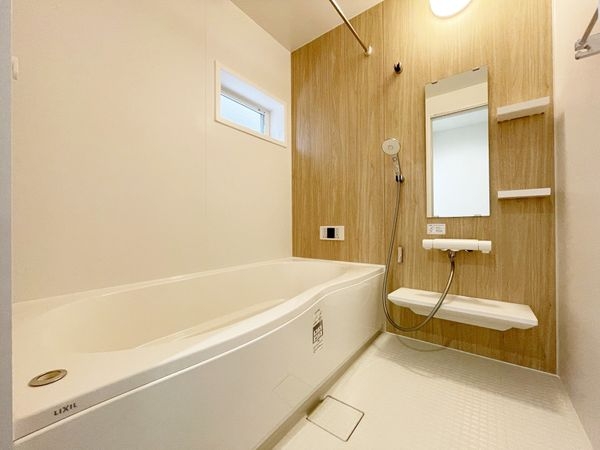 京都市伏見区桃山町弾正島　新築一戸建て　２号棟