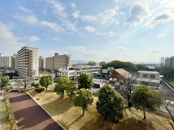 向島ニュータウン第三街区C棟　中古マンション