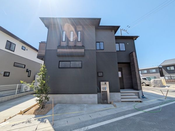 大津市雄琴５丁目　新築一戸建て　２期　９号棟