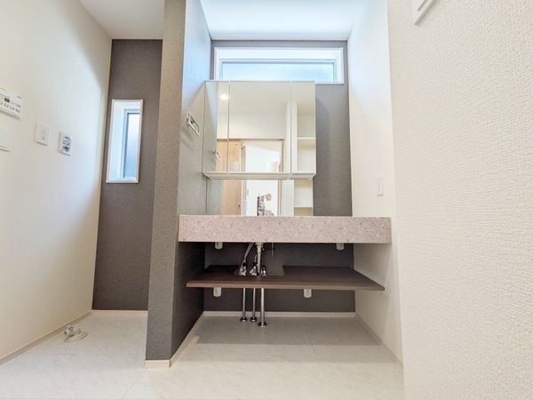 大津市雄琴５丁目　新築一戸建て　２期　１０号棟