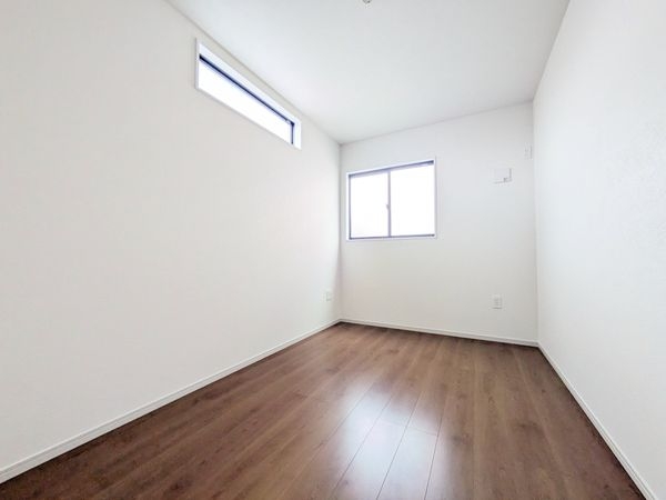 草津市南笠東１丁目　新築一戸建て　全２区画　１号棟
