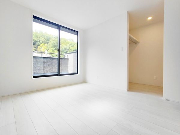 京都市山科区上花山桜谷　新築一戸建て　全１区画