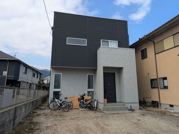 大津市下阪本４丁目の中古一戸建て