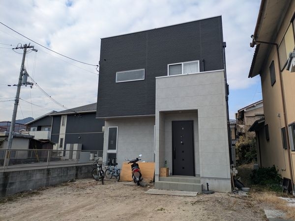 大津市下阪本４丁目の中古一戸建て