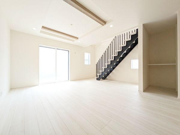 大津市雄琴５丁目　新築一戸建て　２期　１２号棟