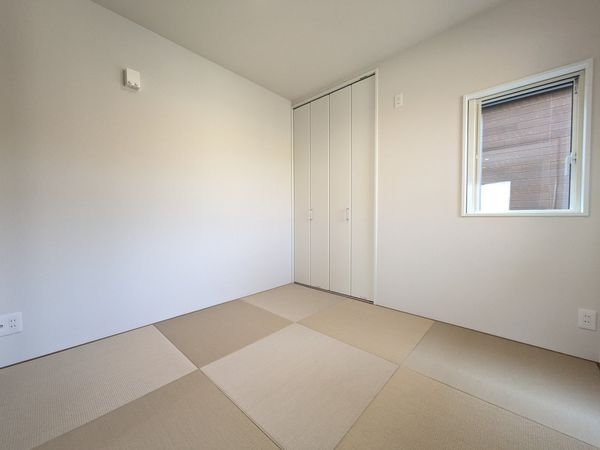 大津市一里山６丁目　新築一戸建て　２号棟