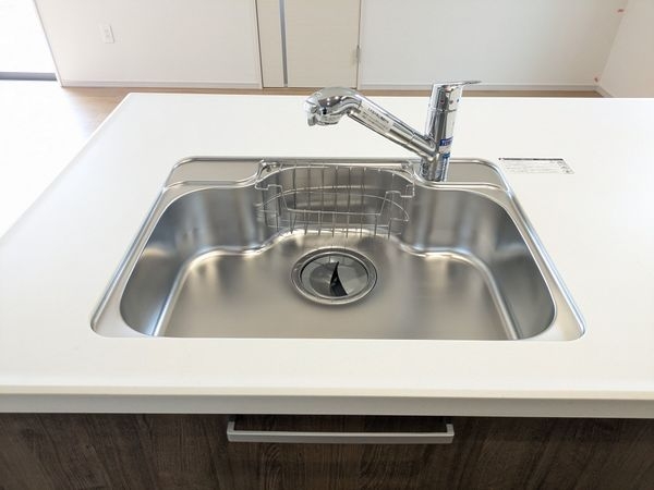 草津市南笠東４丁目　新築一戸建て　２期　全１区画