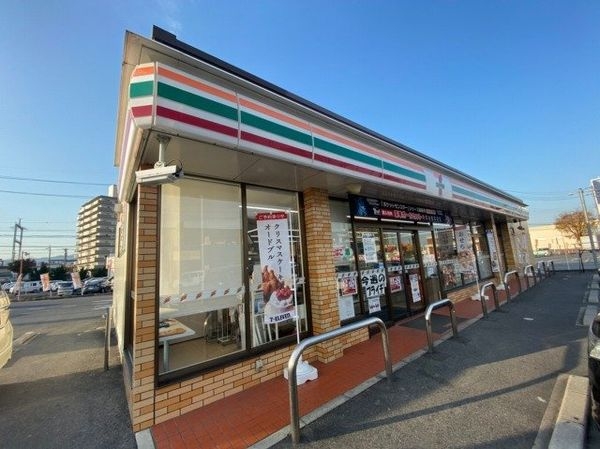 グローバル堅田２　中古マンション(セブンイレブン琵琶湖大橋西口店)