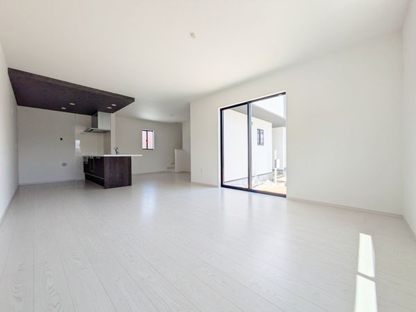 守山市吉身３丁目　新築一戸建て　１期　１号棟