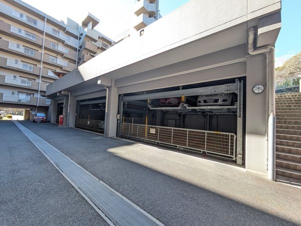 シャリエ大津皇子が丘　中古マンション