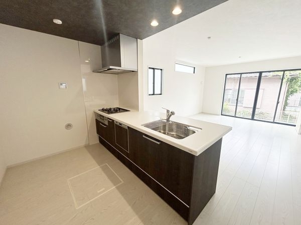 京都市伏見区醍醐南里町　新築一戸建て　１期　１号棟