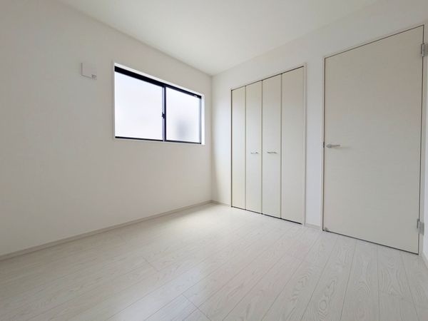 大津市雄琴６丁目　新築一戸建て　４号棟