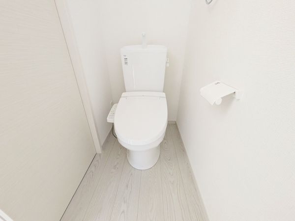 大津市雄琴６丁目　新築一戸建て　４号棟