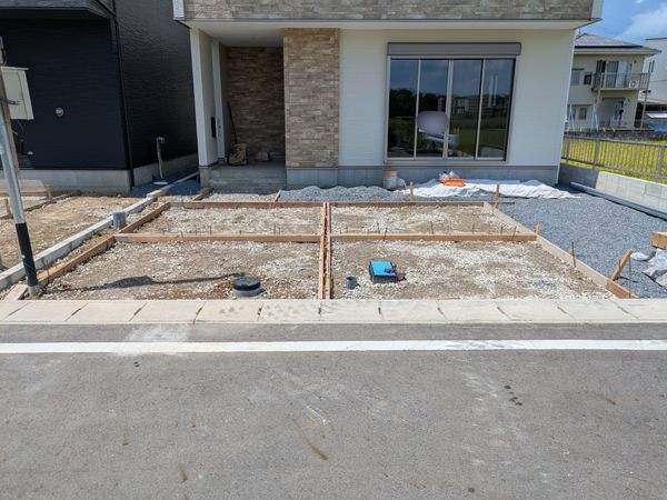 大津市雄琴６丁目　新築一戸建て　１号棟