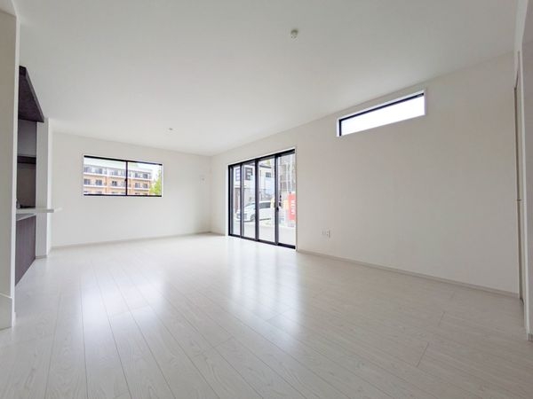 大津市雄琴６丁目　新築一戸建て　２号棟