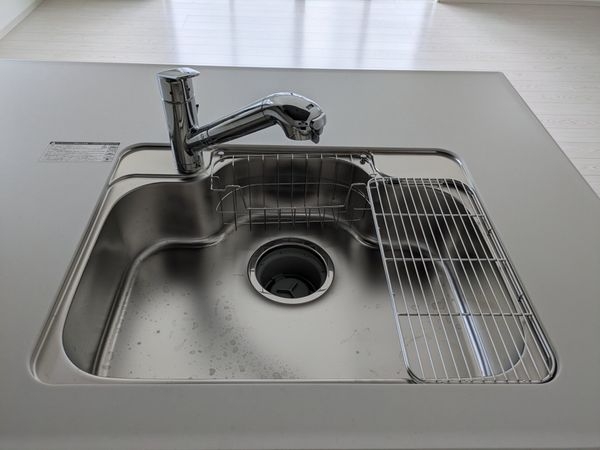 大津市雄琴６丁目　新築一戸建て　２号棟