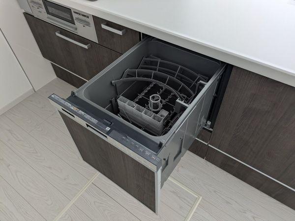 大津市雄琴６丁目　新築一戸建て　２号棟