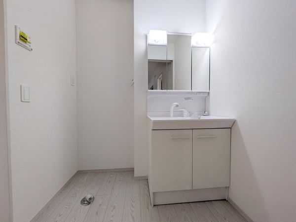 大津市雄琴６丁目　新築一戸建て　３号棟