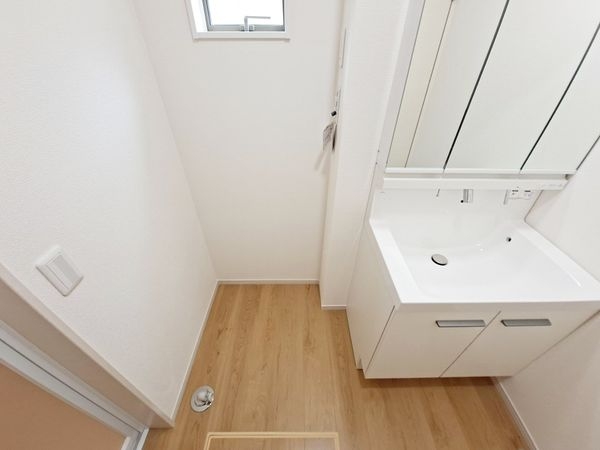 京都市山科区小山西御所町　新築一戸建て　１期　３号地