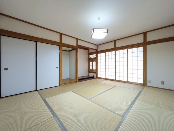 栗東市下戸山の中古一戸建て